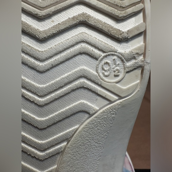 SO Slip On Canvas Sneakers Pink Blue White Tie Dye Women’s Size 9.5 - Picture 7 of 10